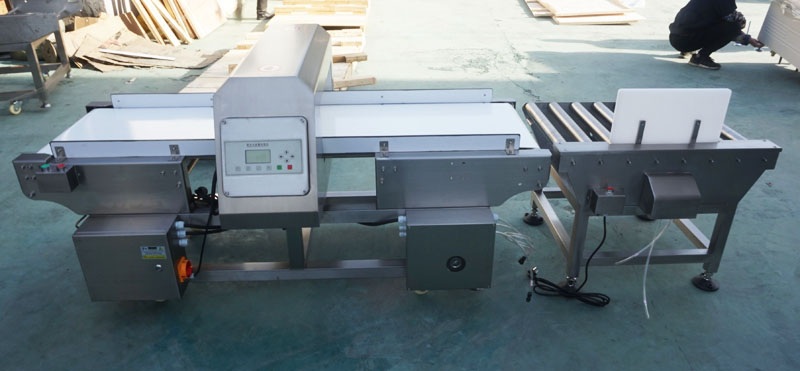 MD-8500 Metal Detector cum Roller Conveyor et Pusher Reject
